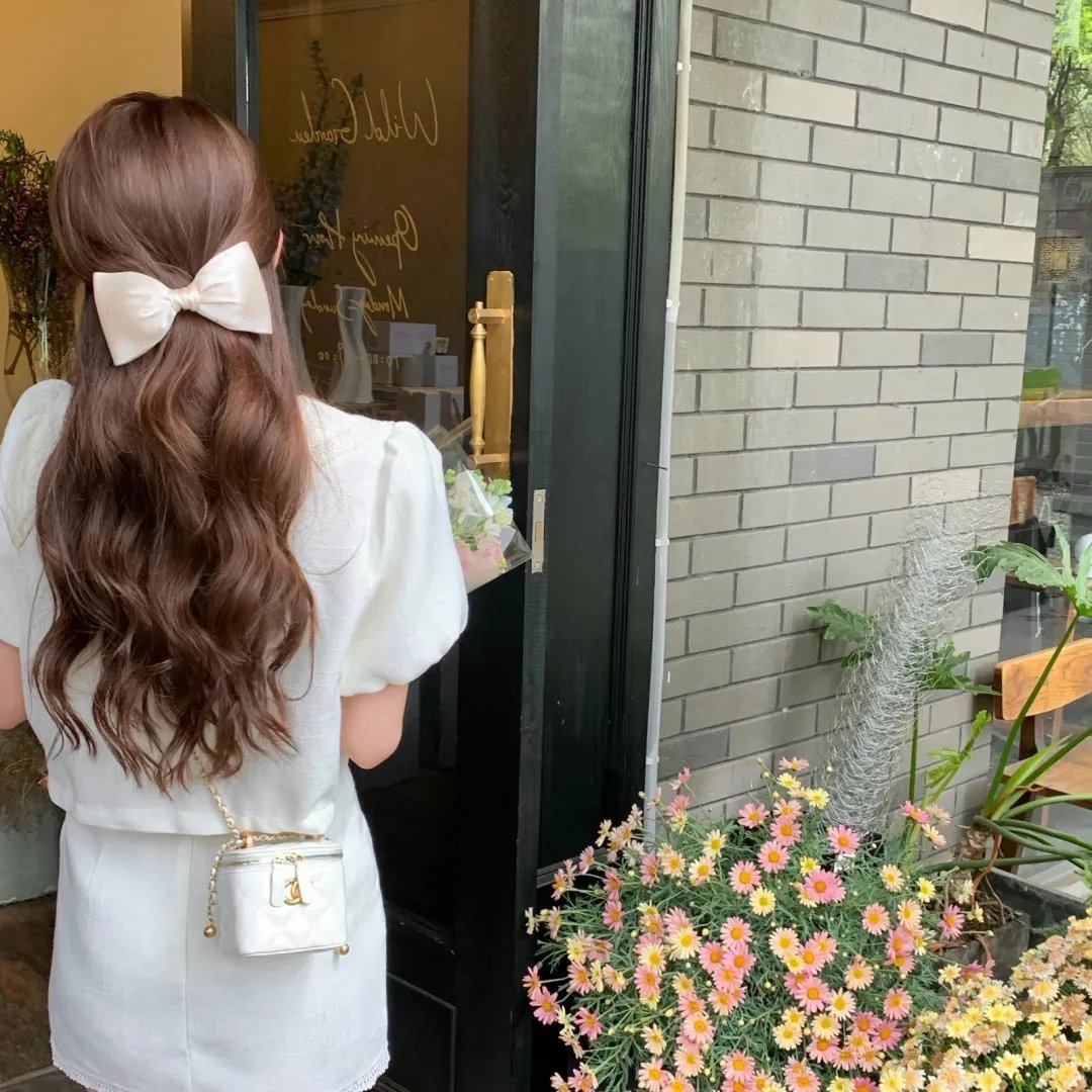 罗曼蒂克大饭店封面